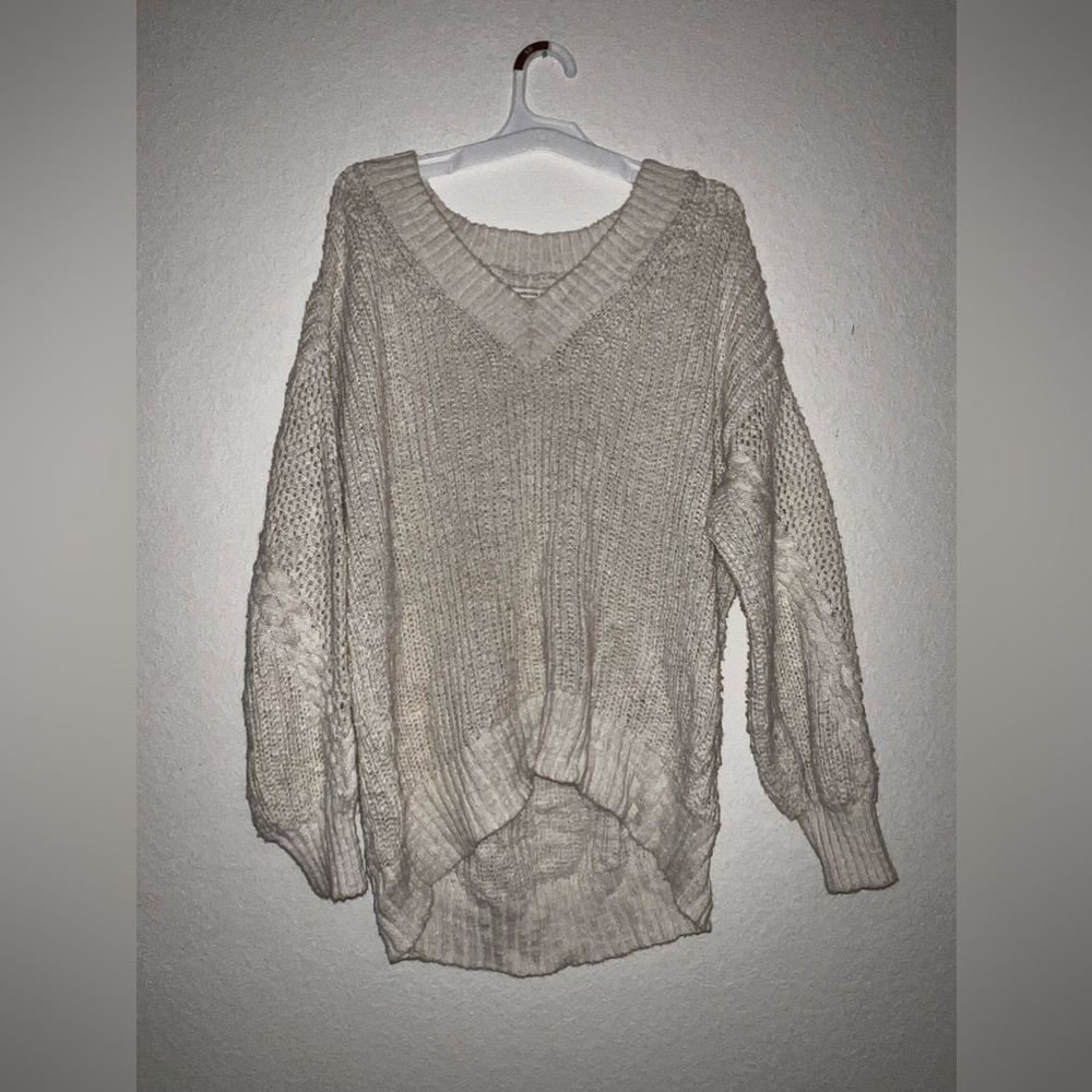 American Eagle sweater